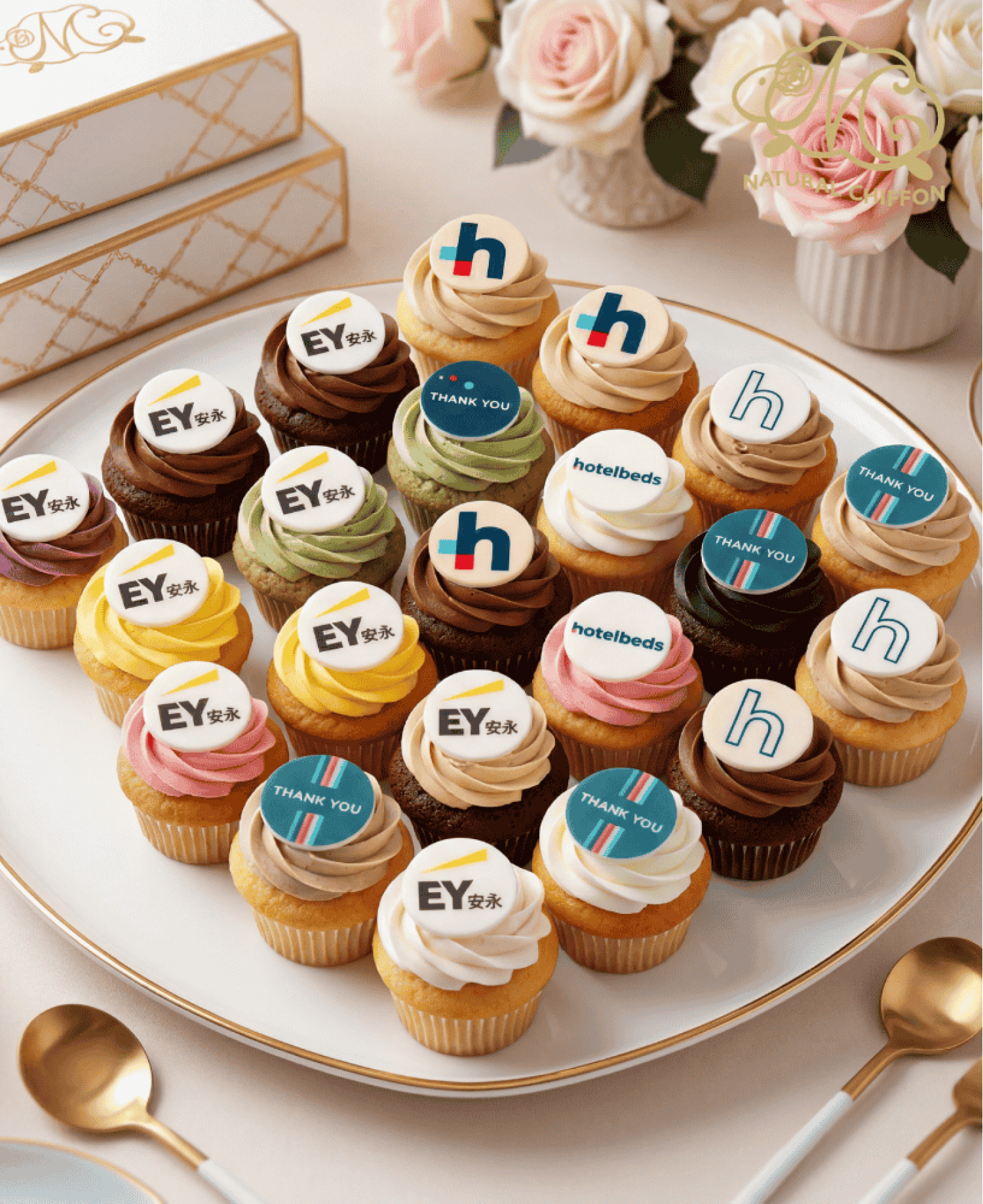 圓形3.5cm Logo朱古力牌Cupcake
