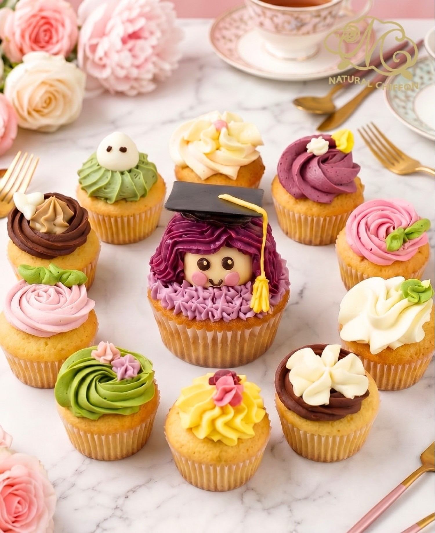 畢業女生1大10小 Cupcake